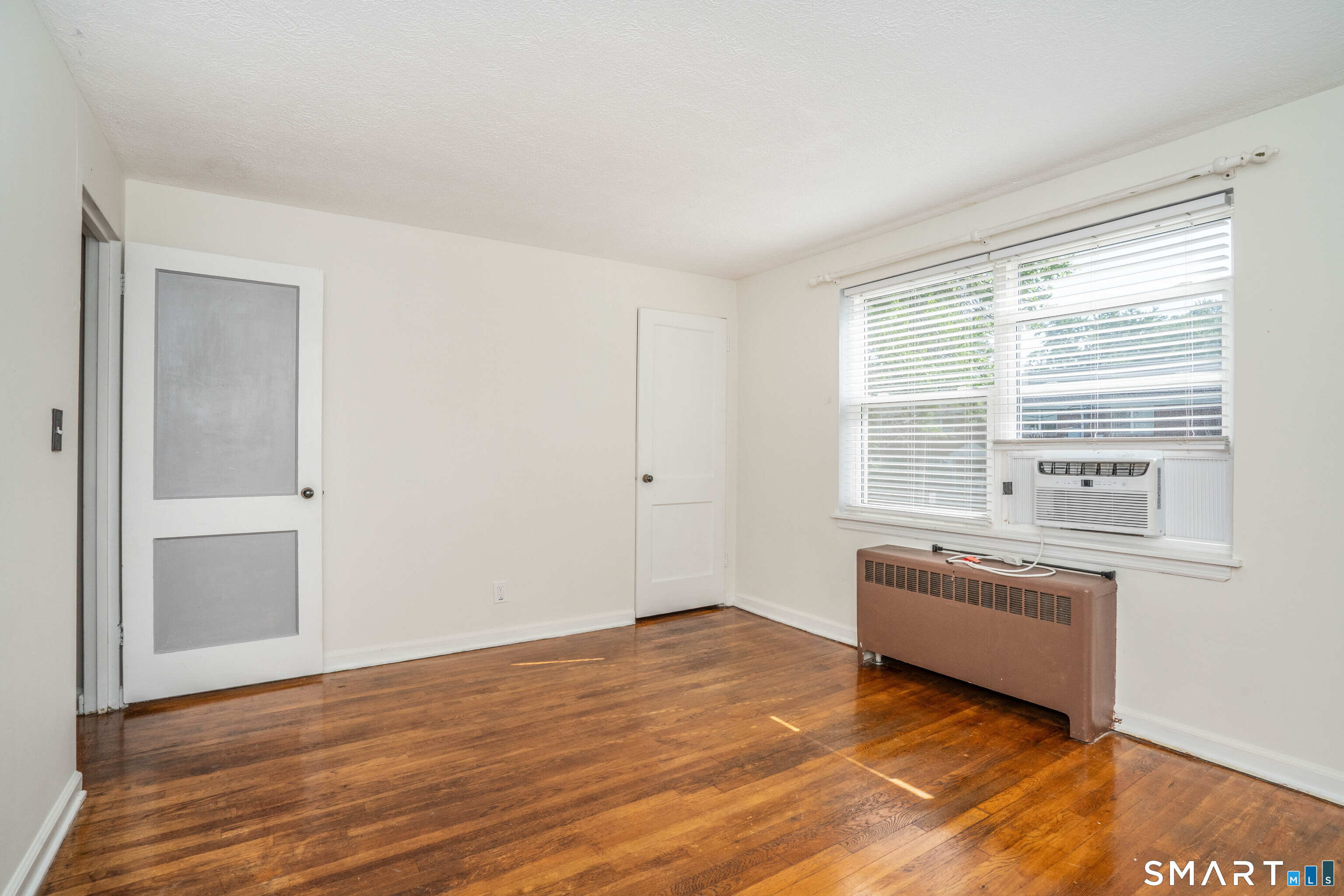 51 Arnold Way West Hartford CT 06119