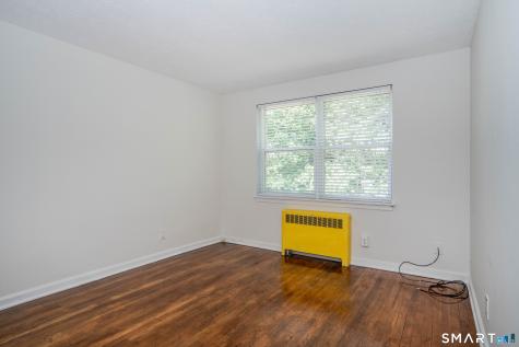 51 Arnold Way West Hartford CT 06119