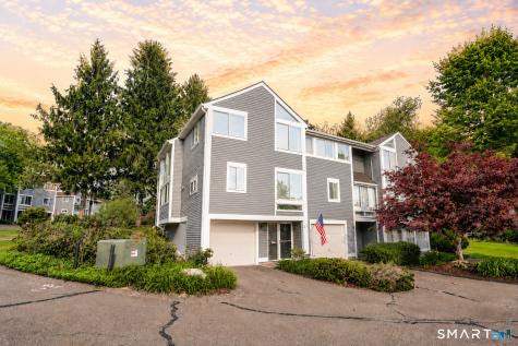 37 Old Mill Court Simsbury CT 06070