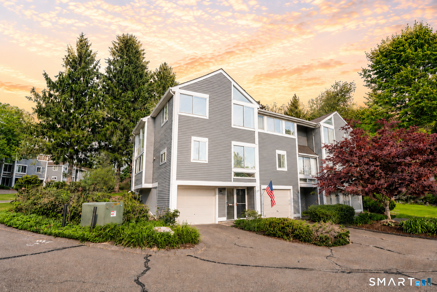 37 Old Mill Court Simsbury CT 06070