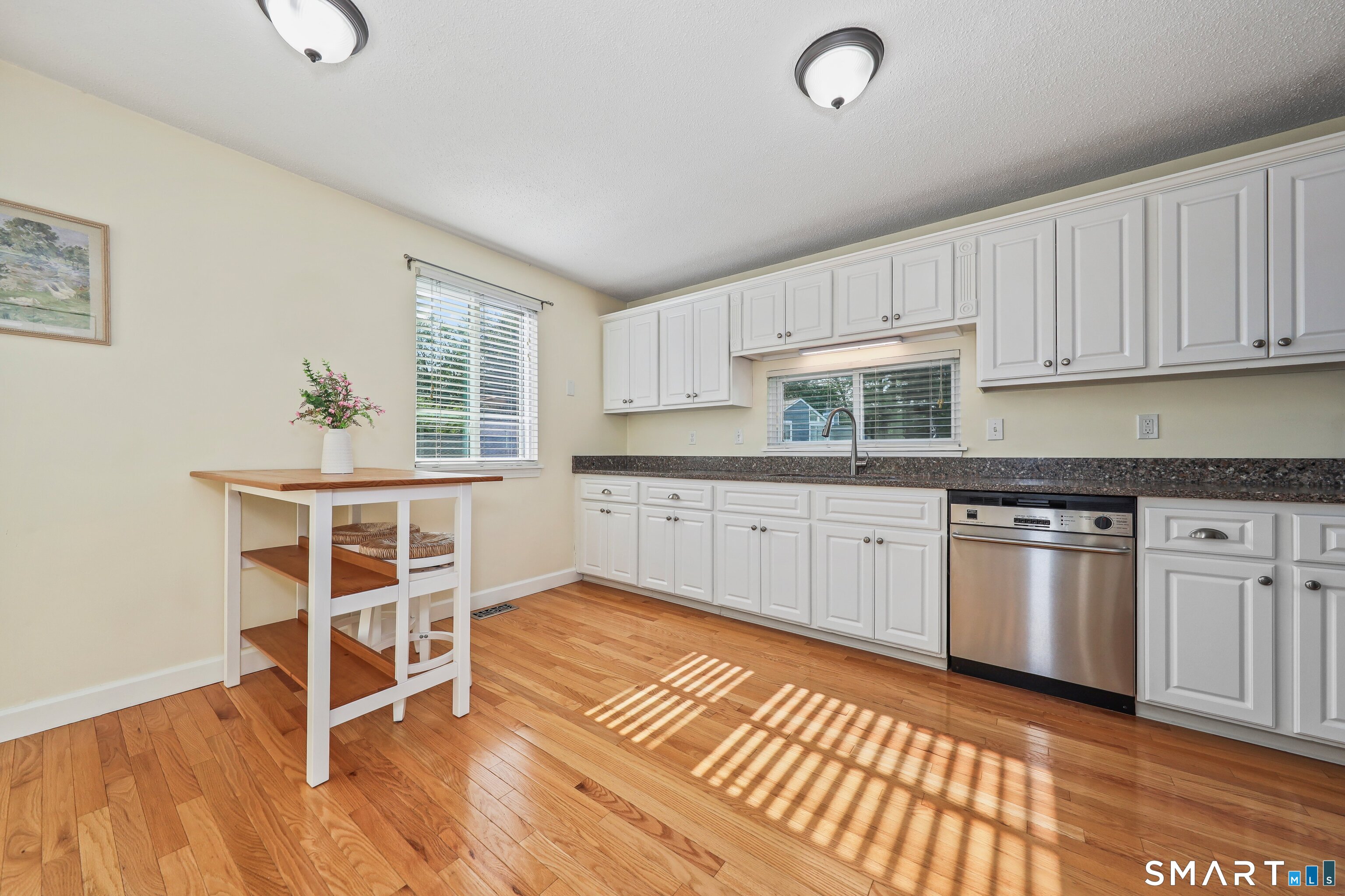 37 Old Mill Court Simsbury CT 06070