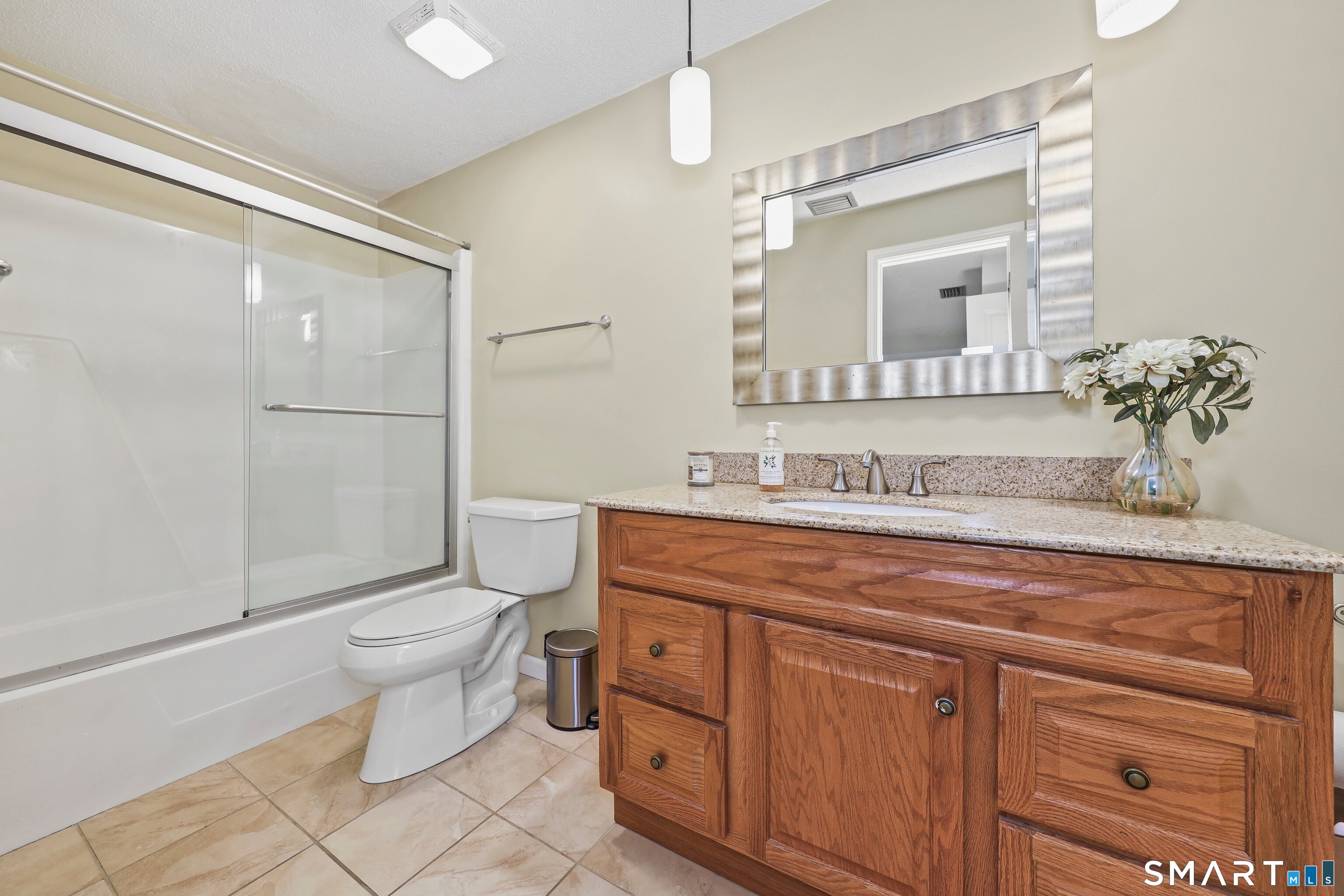 37 Old Mill Court Simsbury CT 06070