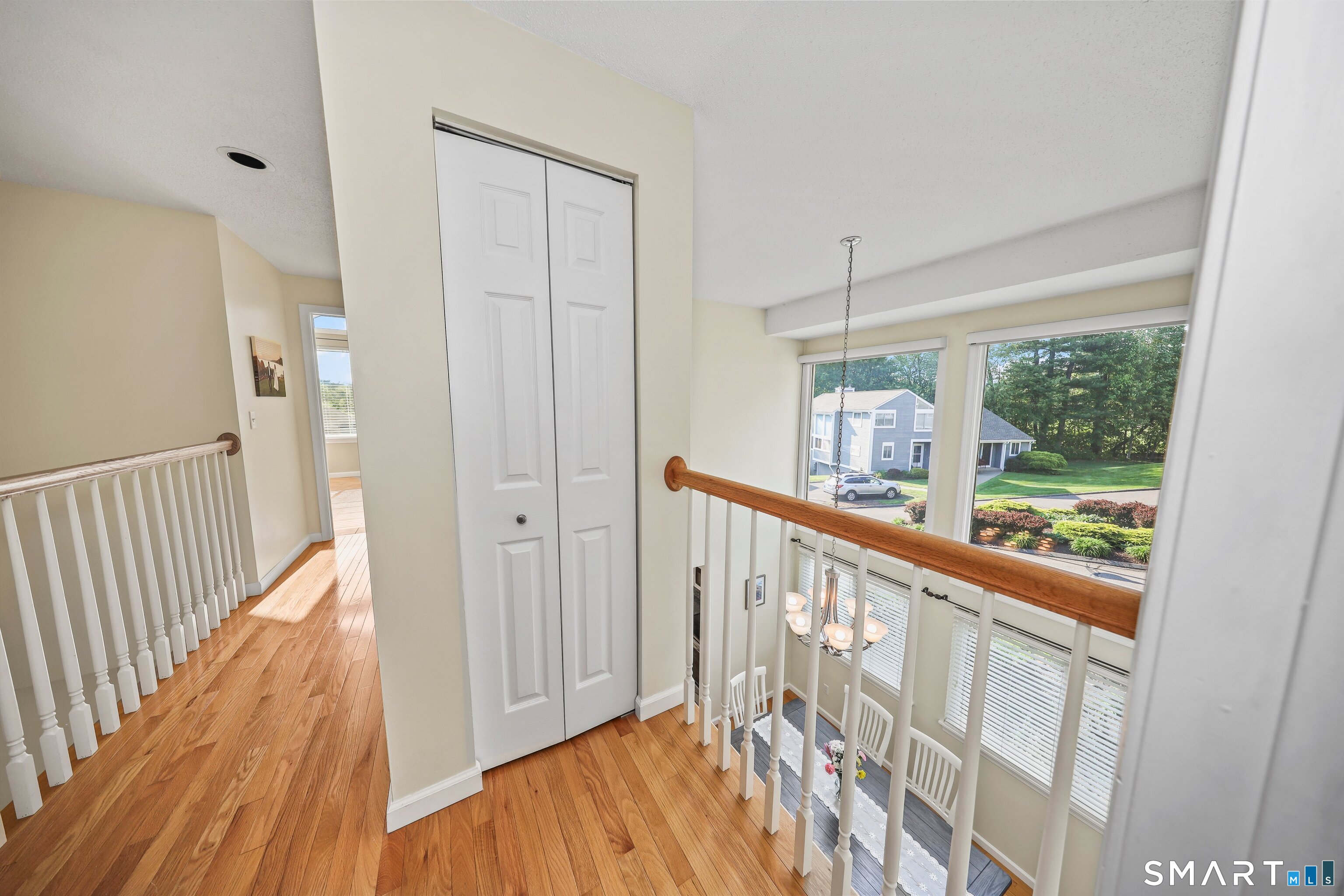 37 Old Mill Court Simsbury CT 06070