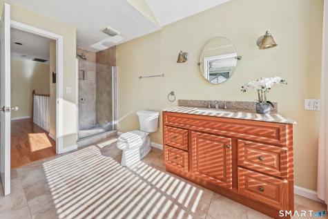 37 Old Mill Court Simsbury CT 06070