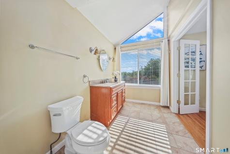 37 Old Mill Court Simsbury CT 06070