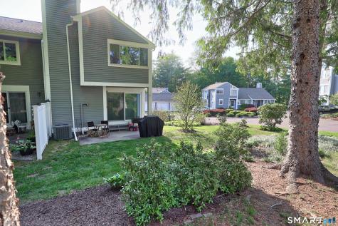 37 Old Mill Court Simsbury CT 06070