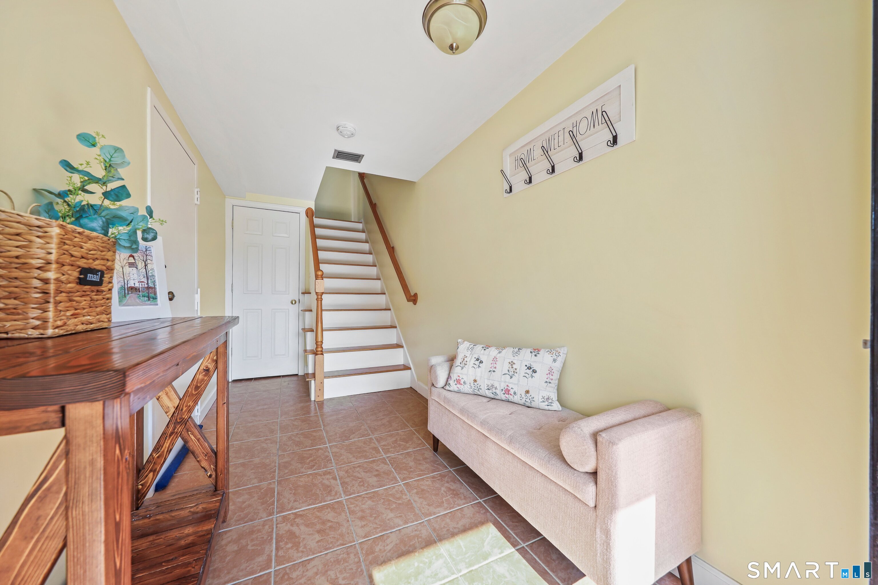 37 Old Mill Court Simsbury CT 06070