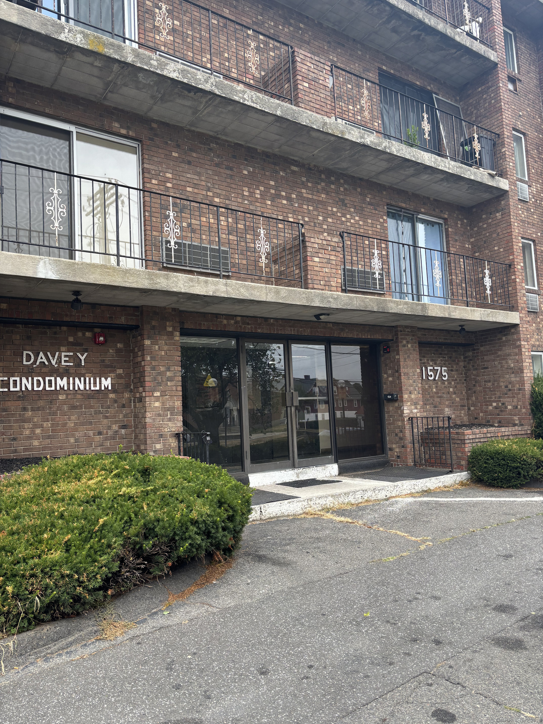 1575 Boston Avenue Bridgeport CT 06610