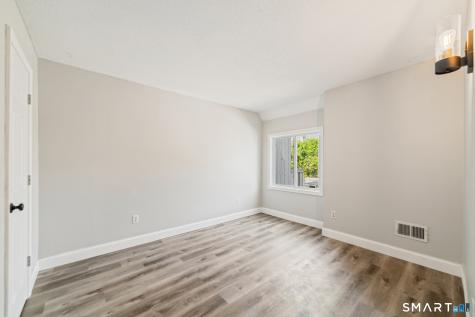 4 Birch Lane East Haven CT 06513