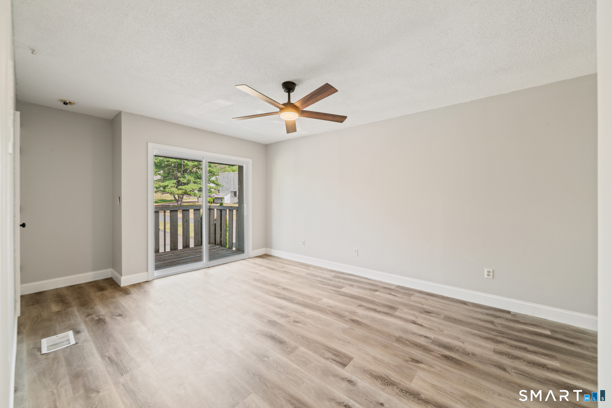 4 Birch Lane East Haven CT 06513