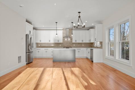 10 Fieldstone Court Bethel CT 06801