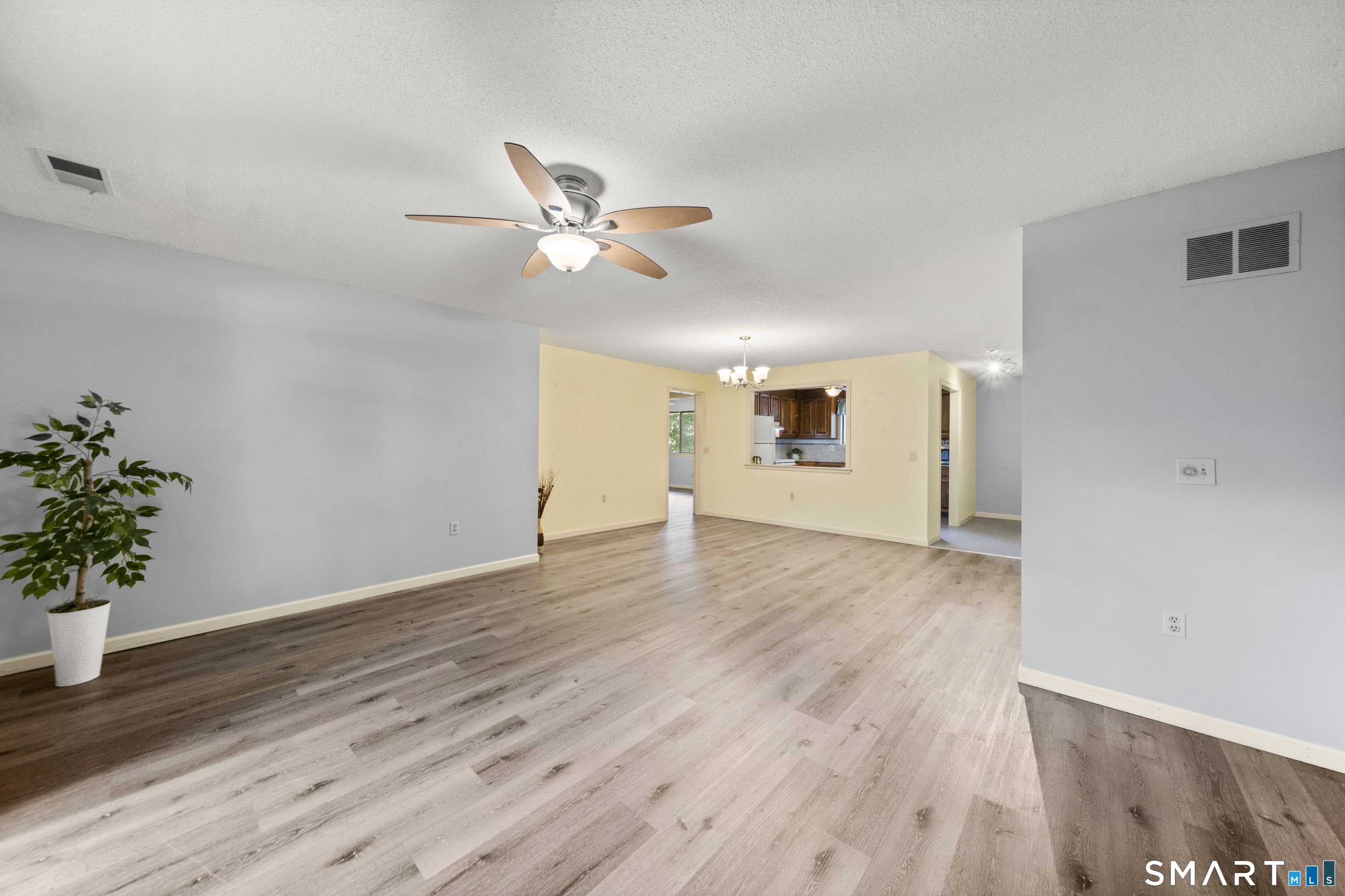 14 Wynwood Drive Enfield CT 06082