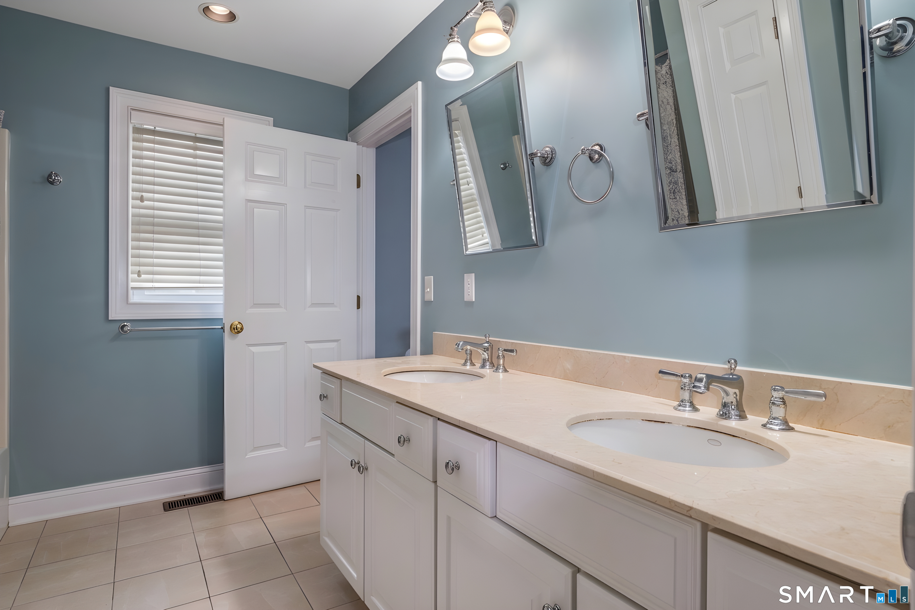 12 West Sussex Place Madison CT 06443