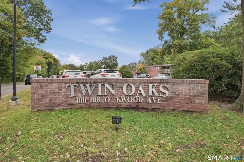 108 Oakwood Avenue West Hartford CT 06119