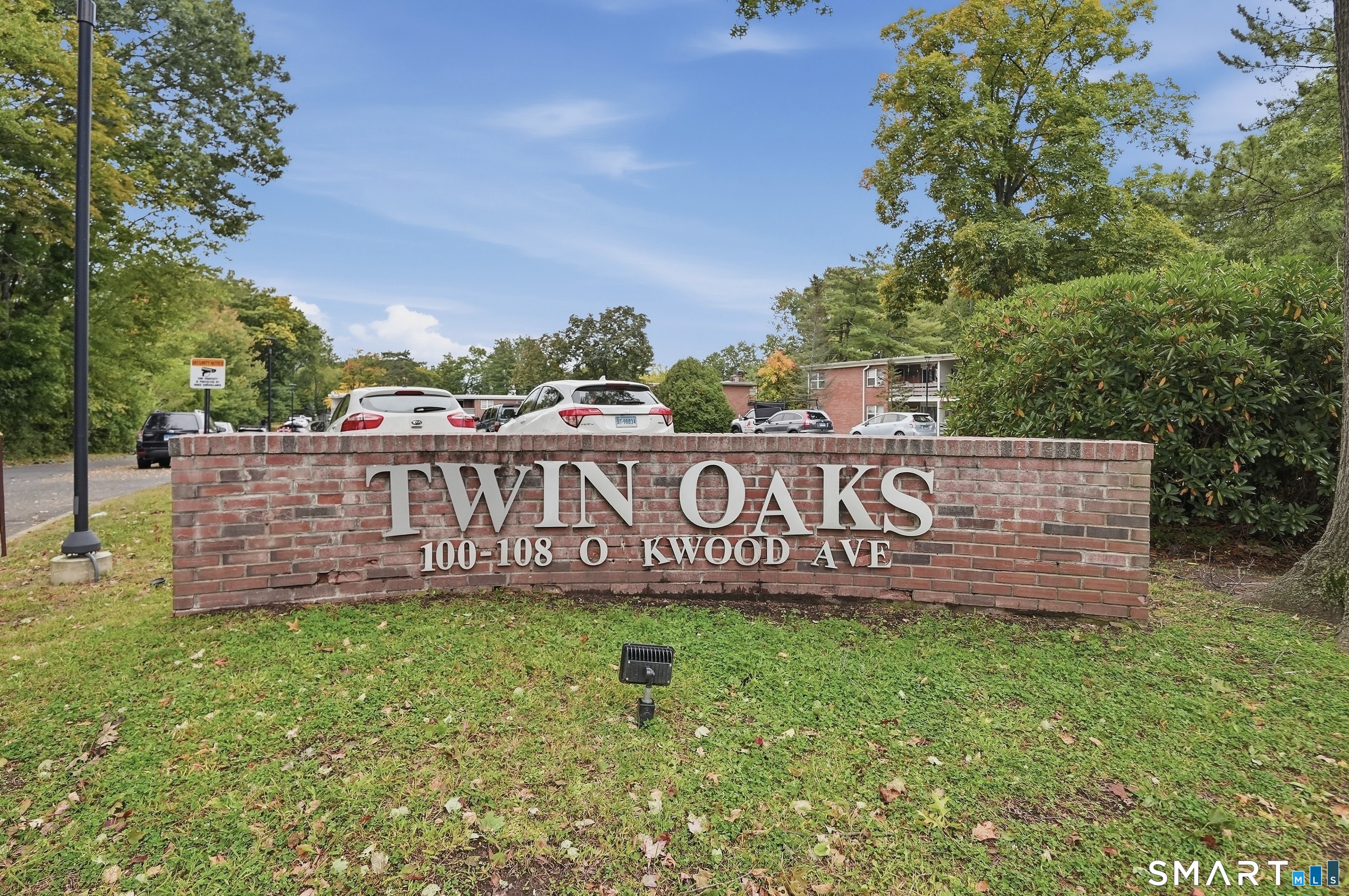108 Oakwood Avenue West Hartford CT 06119