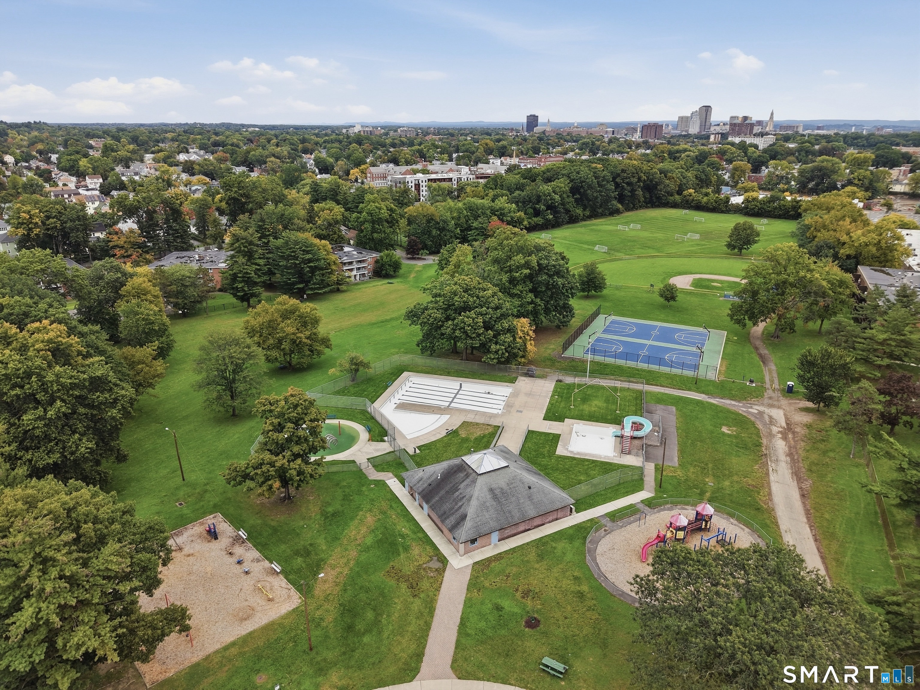 108 Oakwood Avenue West Hartford CT 06119
