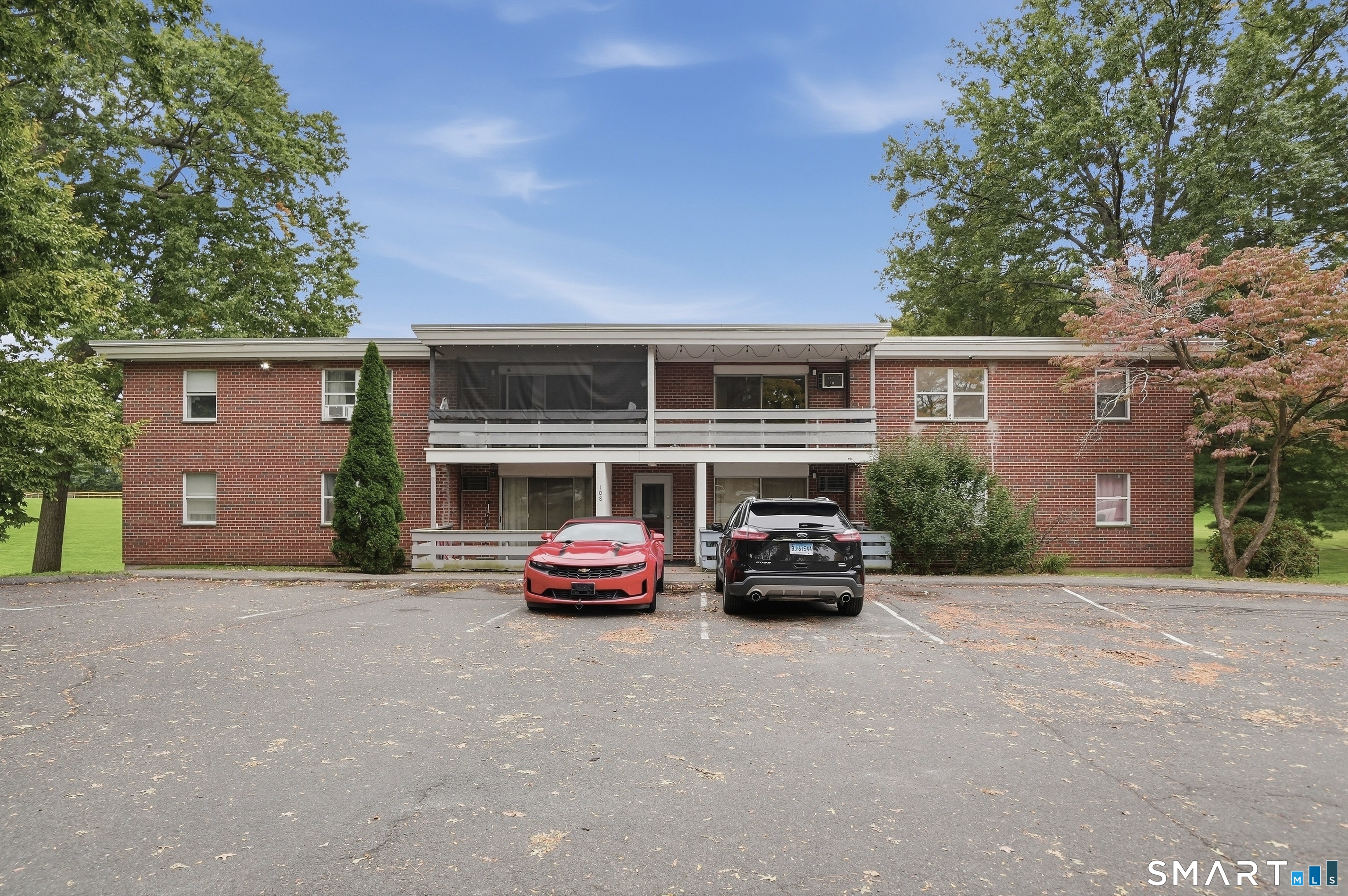 108 Oakwood Avenue West Hartford CT 06119