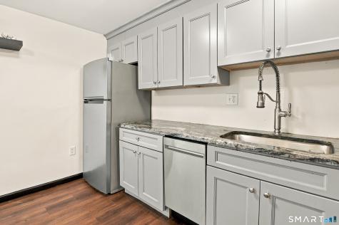 108 Oakwood Avenue West Hartford CT 06119