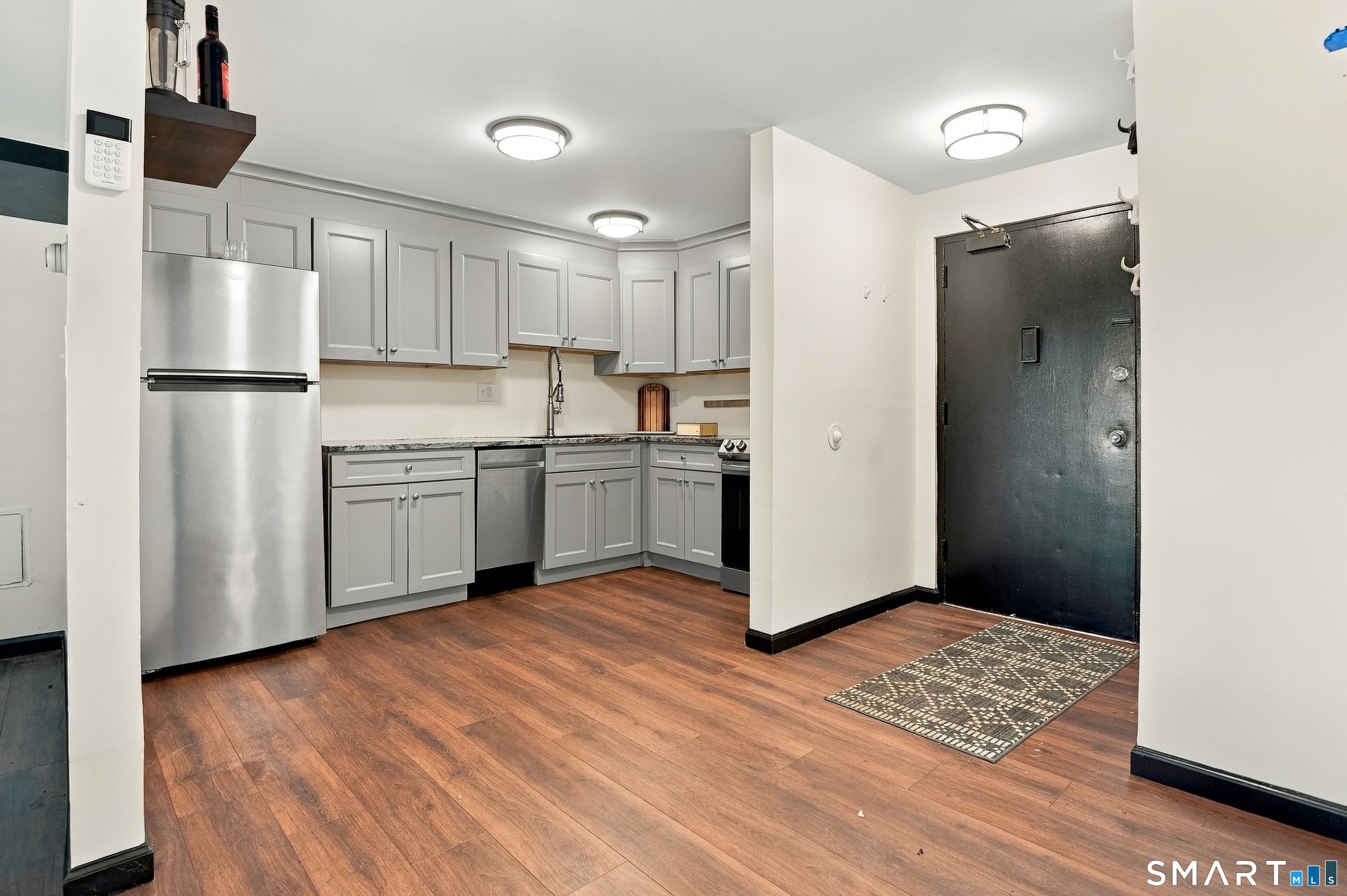 108 Oakwood Avenue West Hartford CT 06119