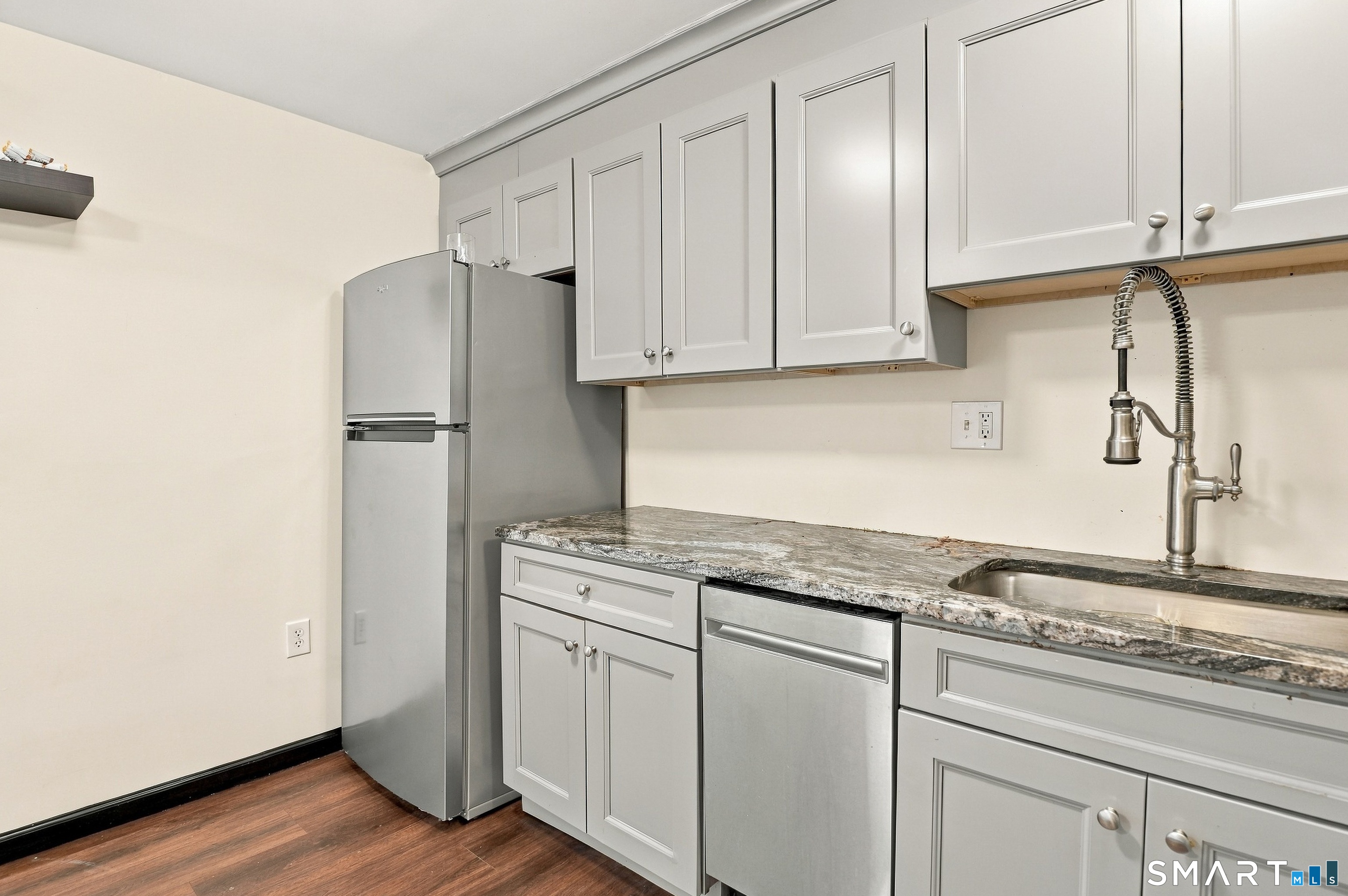 108 Oakwood Avenue West Hartford CT 06119