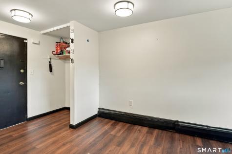 108 Oakwood Avenue West Hartford CT 06119