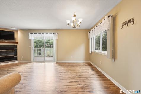 27 Fox Run Court Newington CT 06111