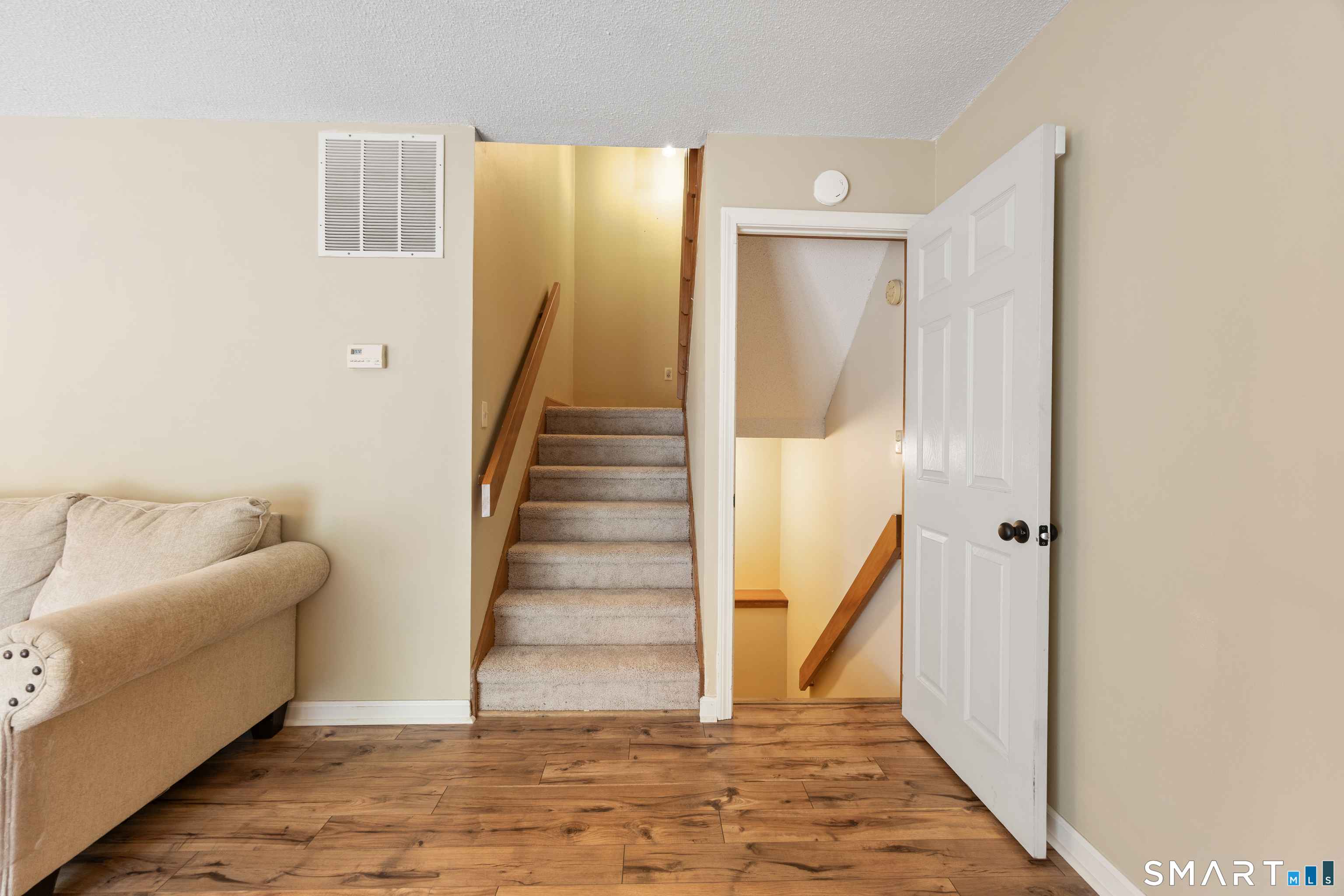 27 Fox Run Court Newington CT 06111