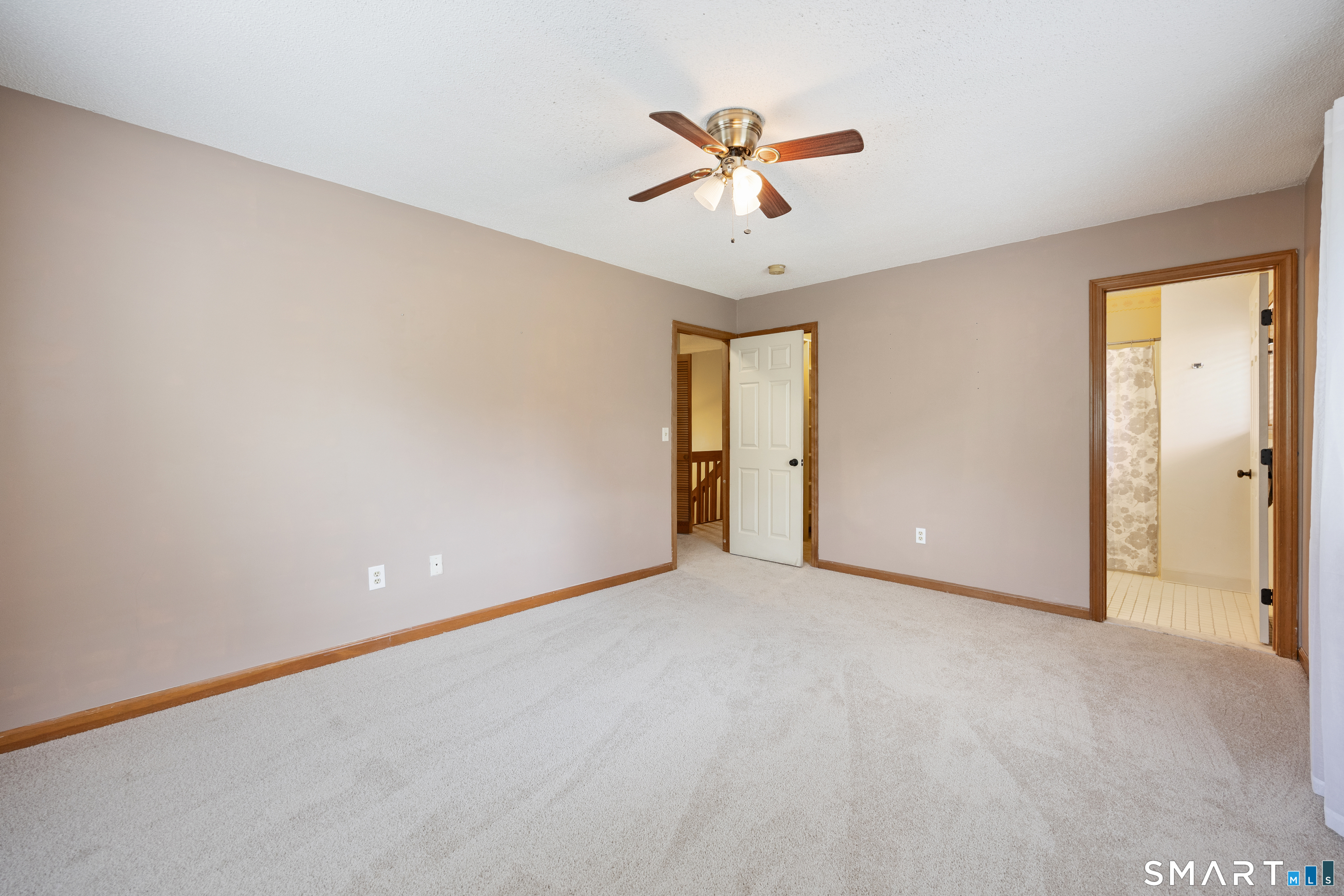 27 Fox Run Court Newington CT 06111