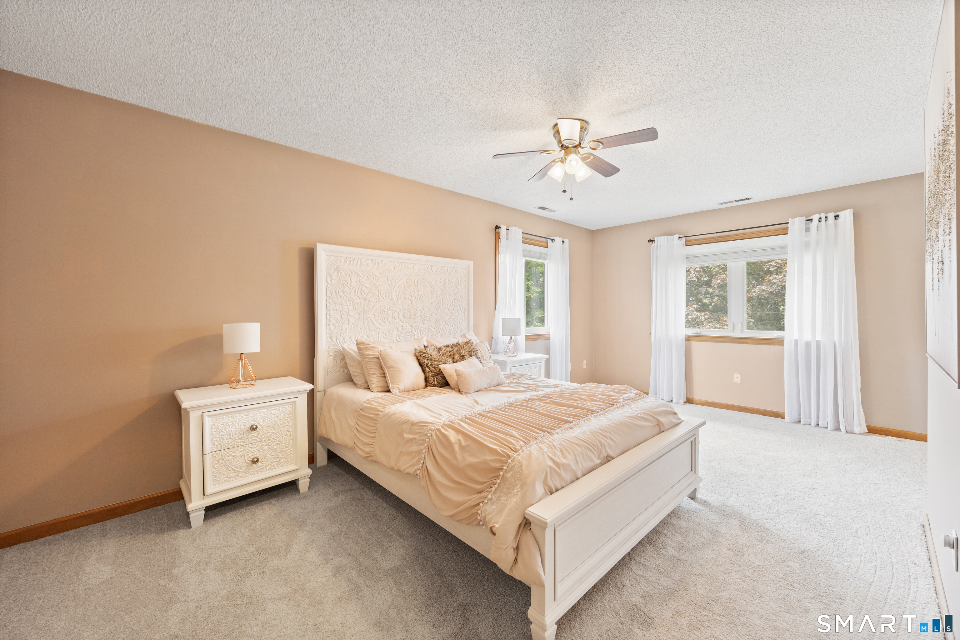 27 Fox Run Court Newington CT 06111