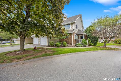 27 Fox Run Court Newington CT 06111