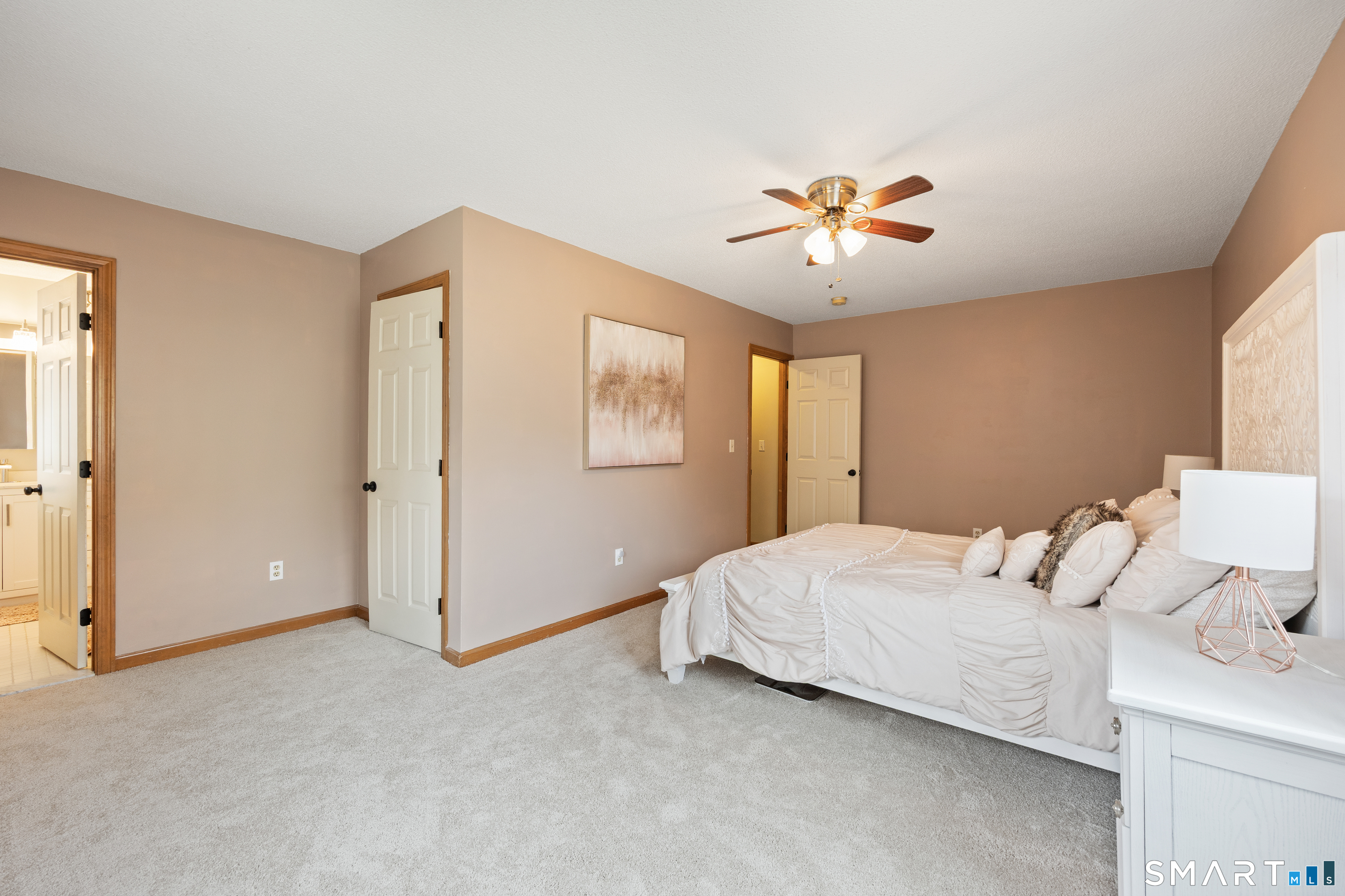 27 Fox Run Court Newington CT 06111
