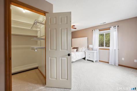27 Fox Run Court Newington CT 06111