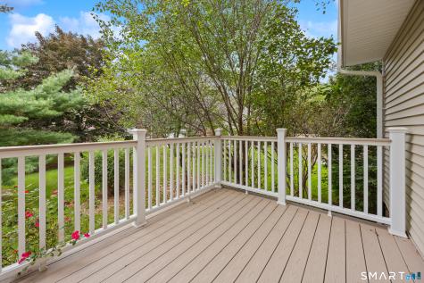 27 Fox Run Court Newington CT 06111