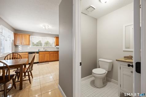 27 Fox Run Court Newington CT 06111