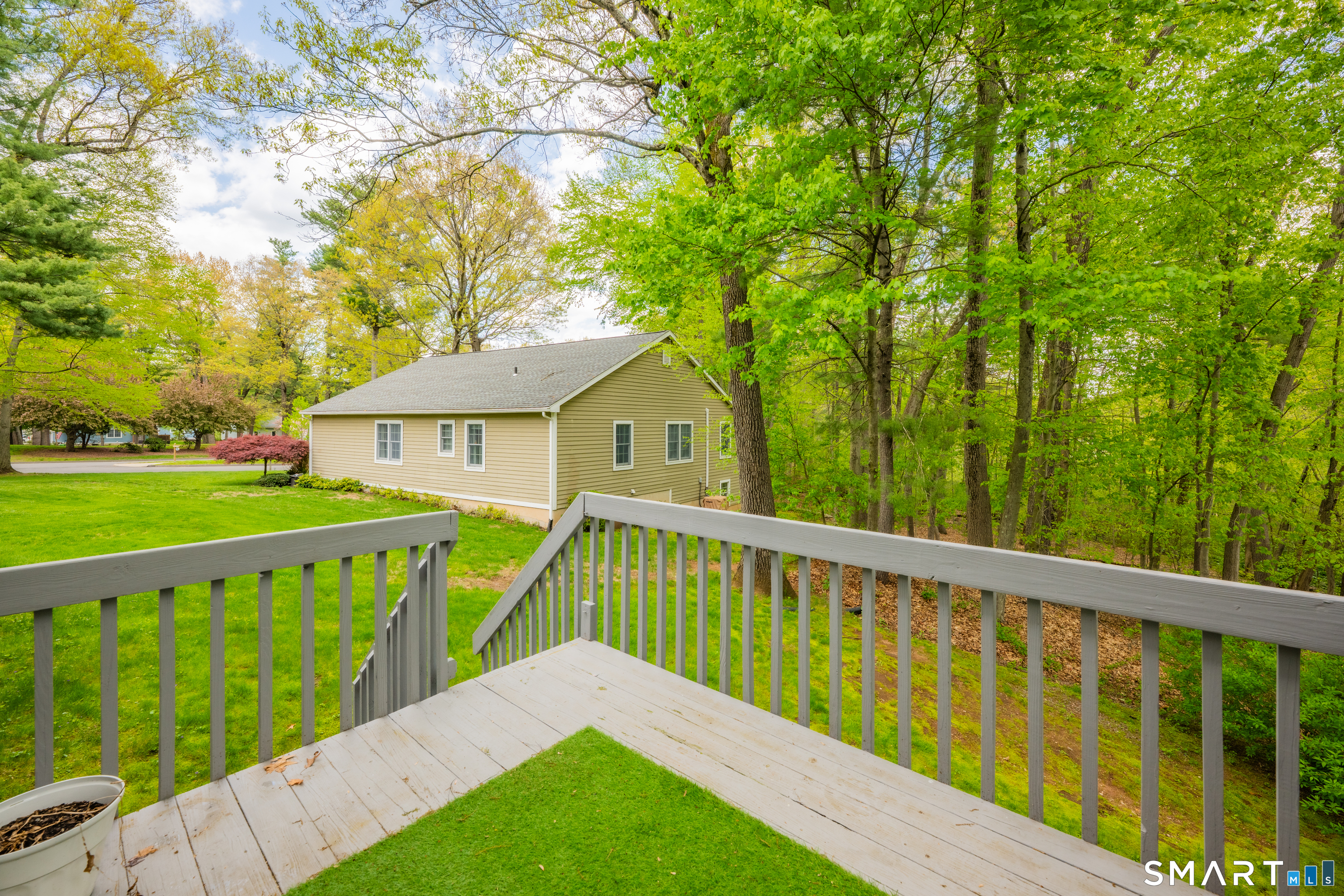 72 Kingfisher Circle South Windsor CT 06074