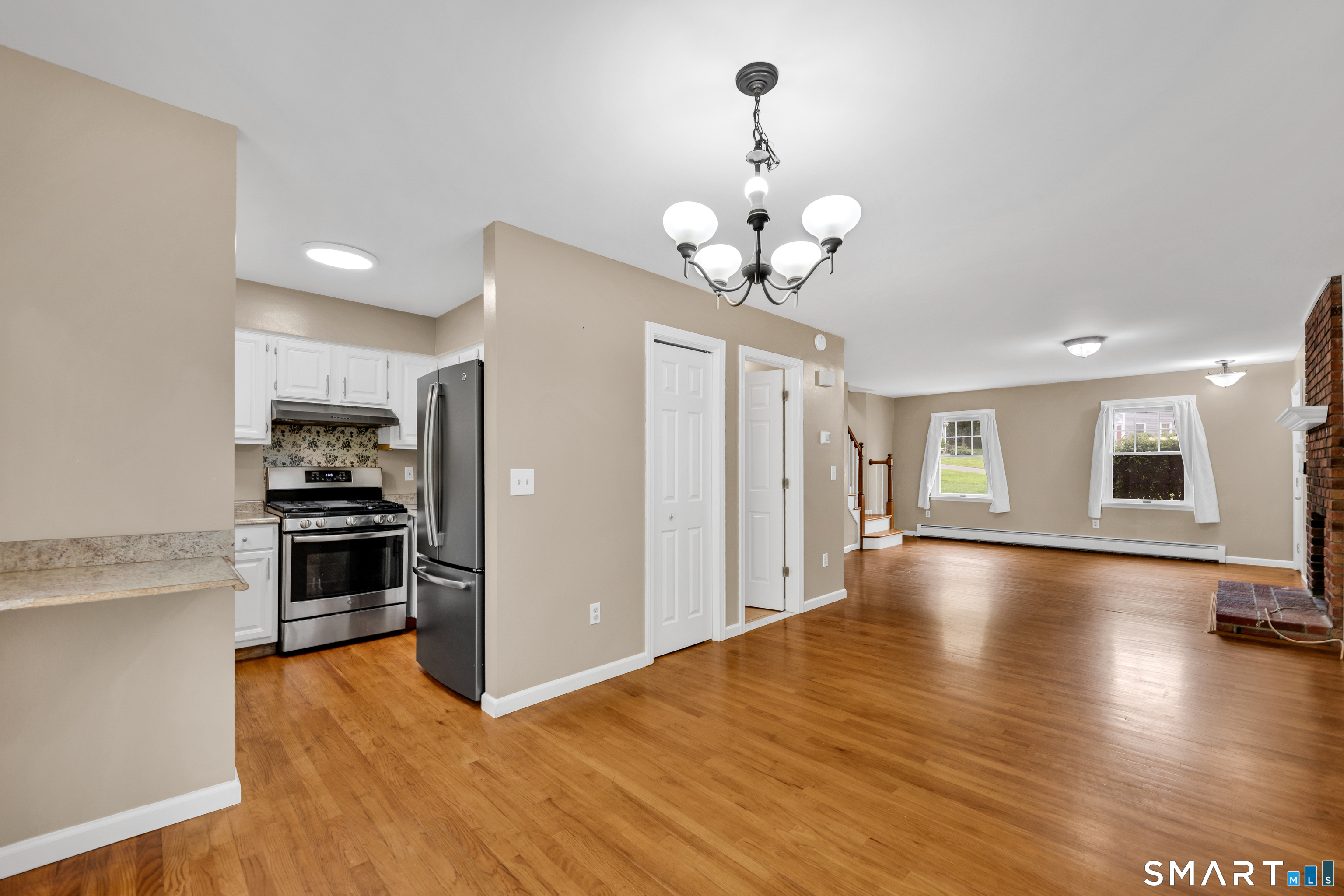 72 Kingfisher Circle South Windsor CT 06074