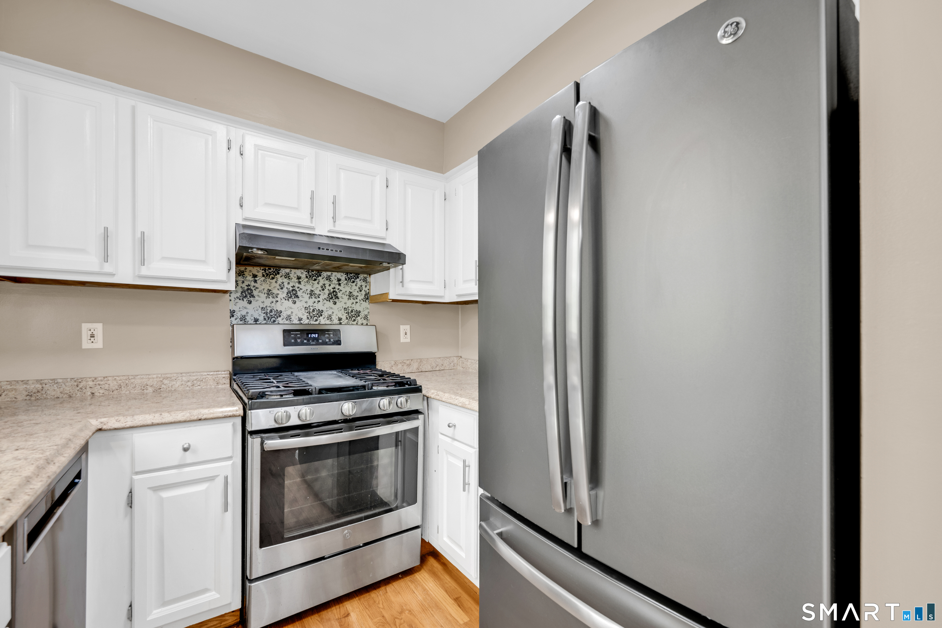 72 Kingfisher Circle South Windsor CT 06074