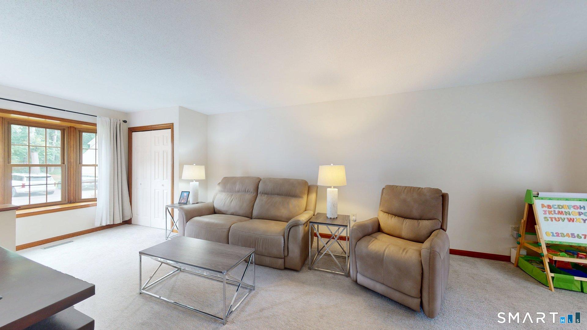 91 Carriage House Enfield CT 06082