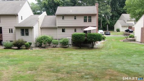 91 Carriage House Enfield CT 06082
