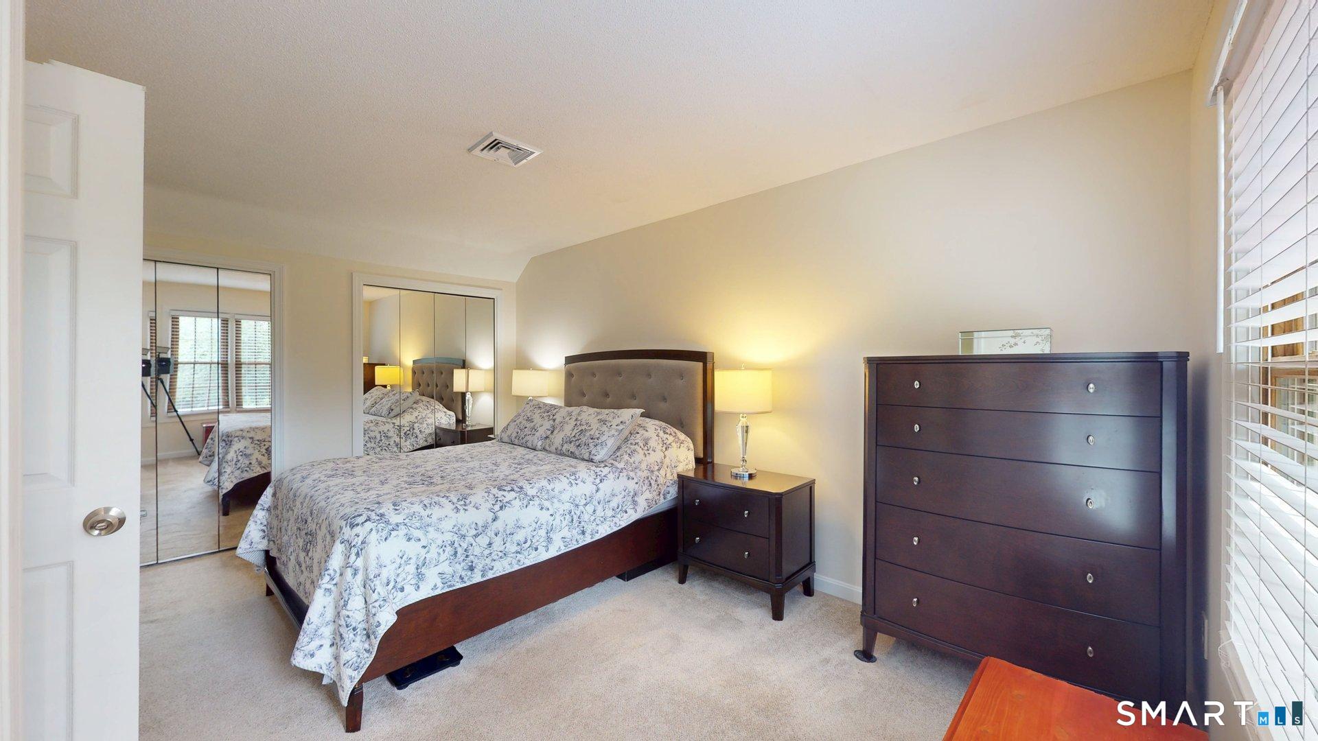 91 Carriage House Enfield CT 06082