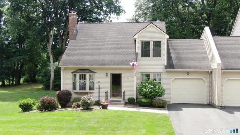 91 Carriage House Enfield CT 06082