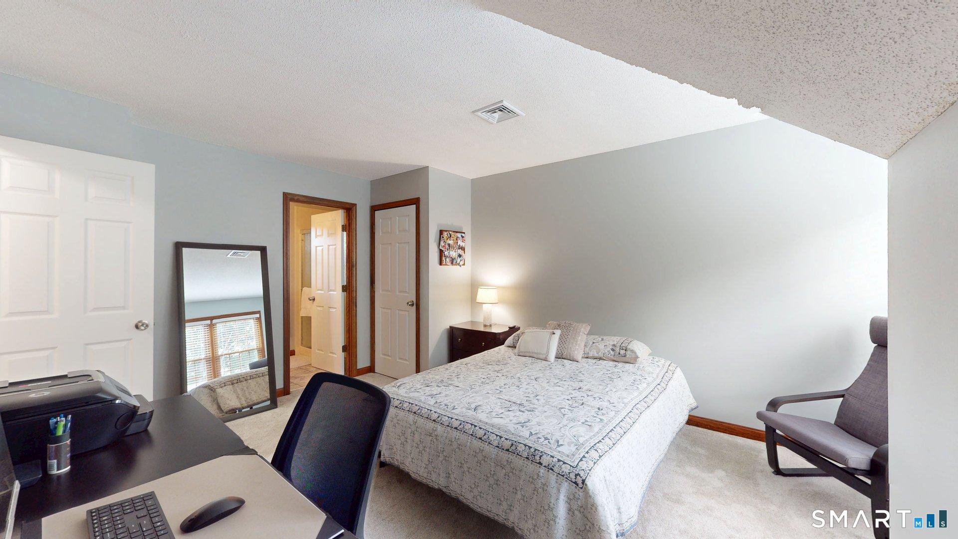 91 Carriage House Enfield CT 06082