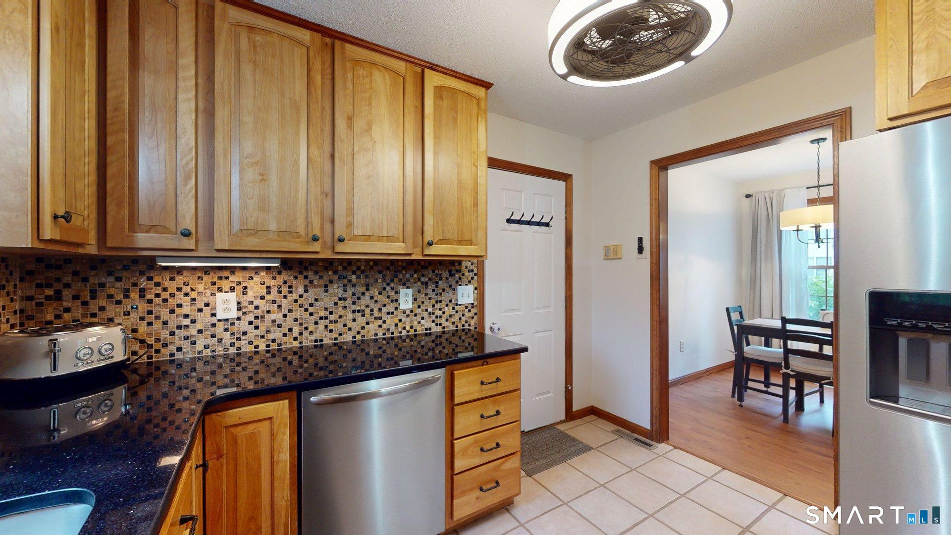 91 Carriage House Enfield CT 06082