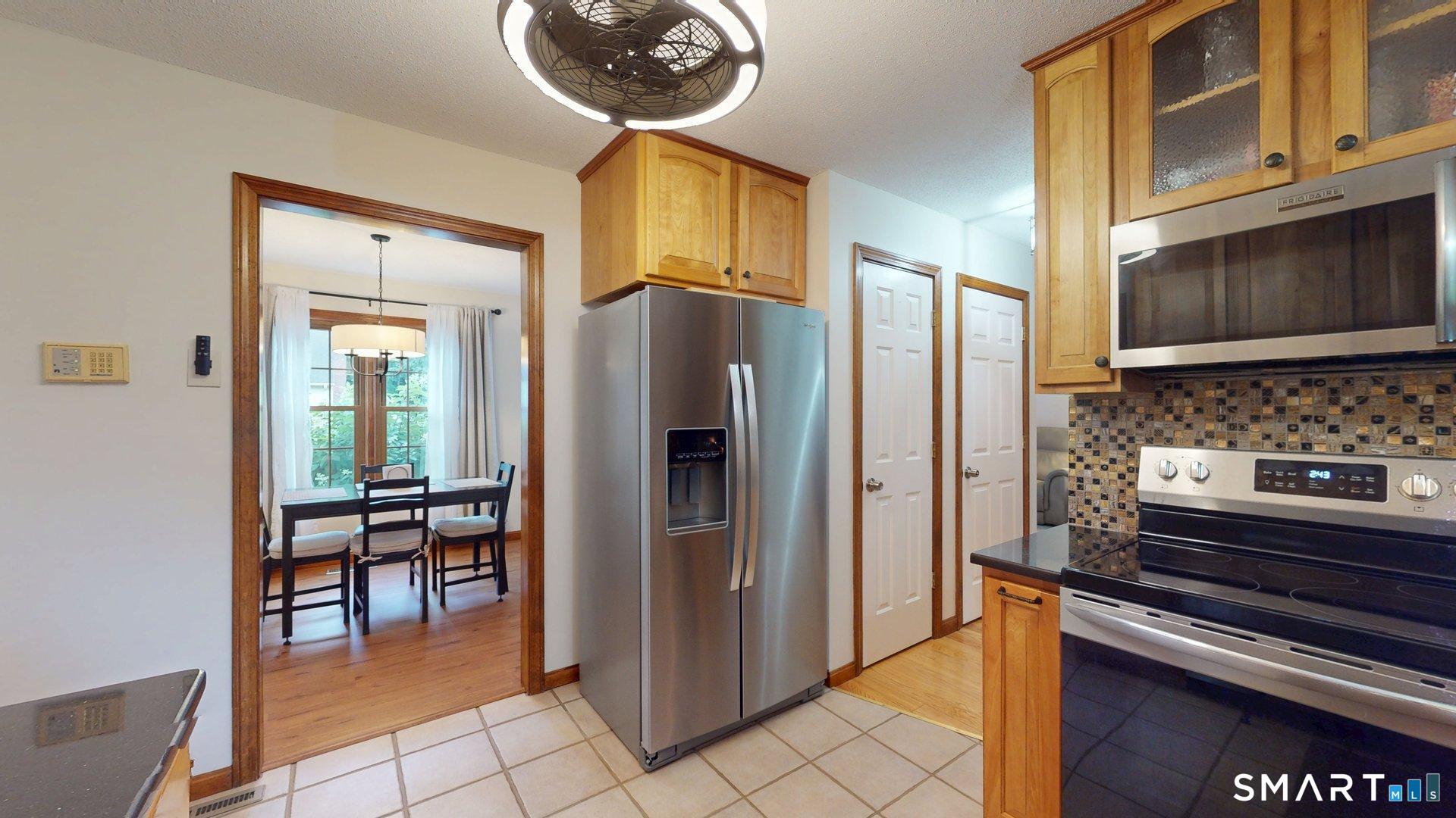 91 Carriage House Enfield CT 06082