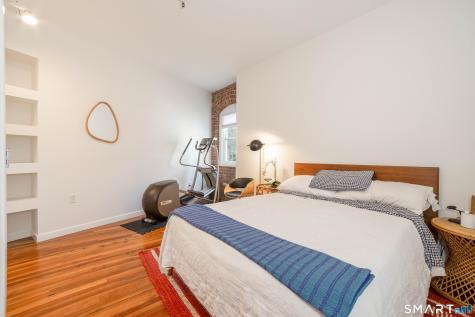 8 Hughes Place New Haven CT 06511