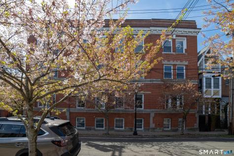 8 Hughes Place New Haven CT 06511