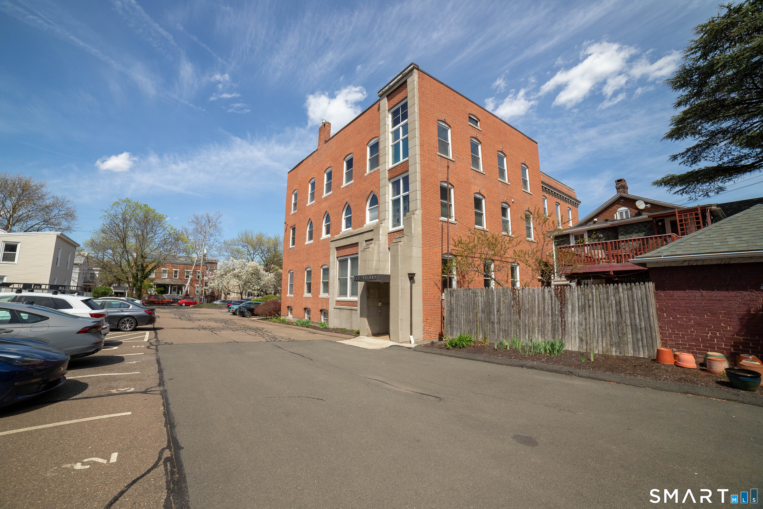 8 Hughes Place New Haven CT 06511