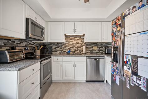 246 Reeds Gap Road North Branford CT 06472