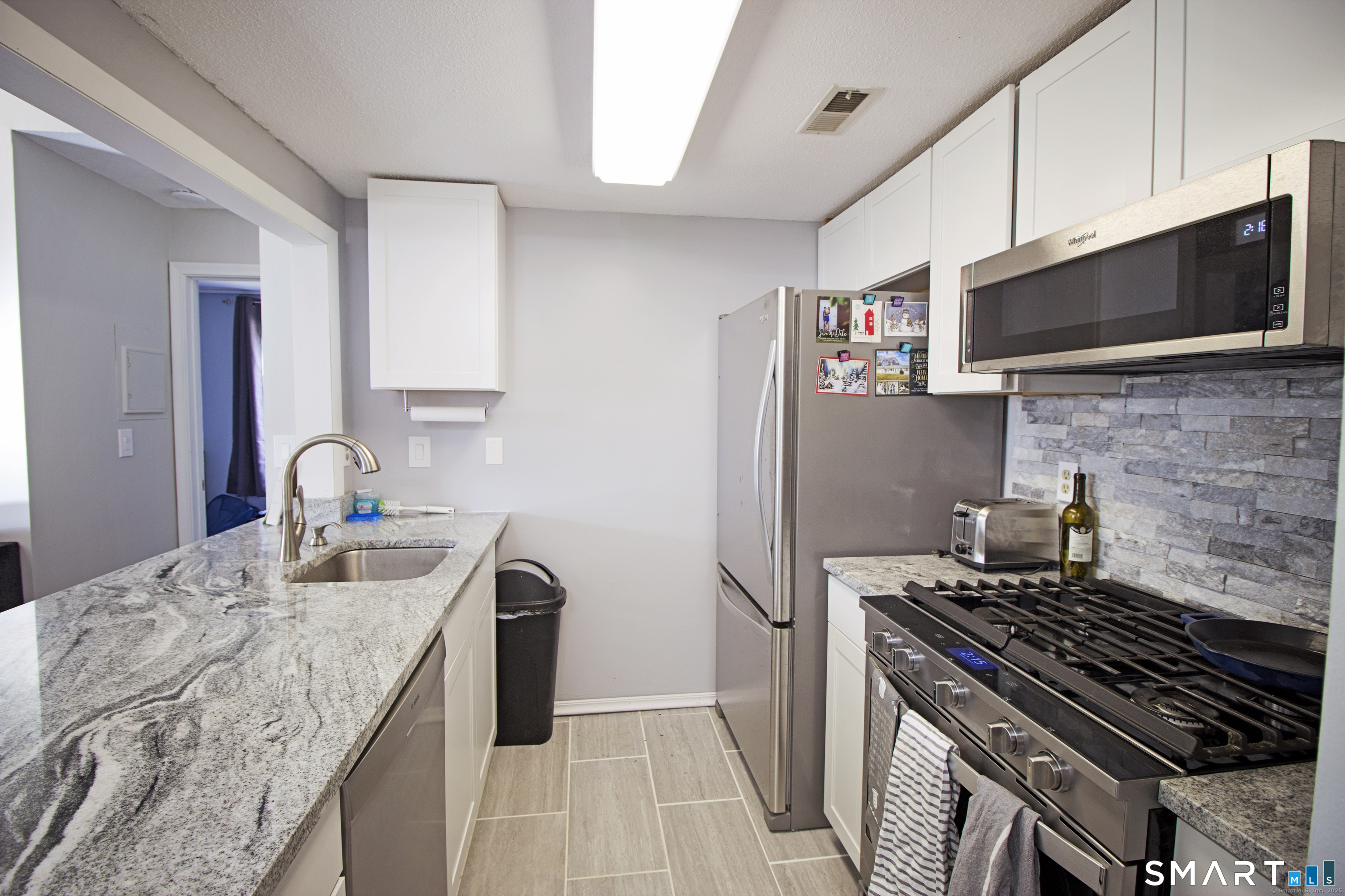 105 Little Oak Lane Rocky Hill CT 06067