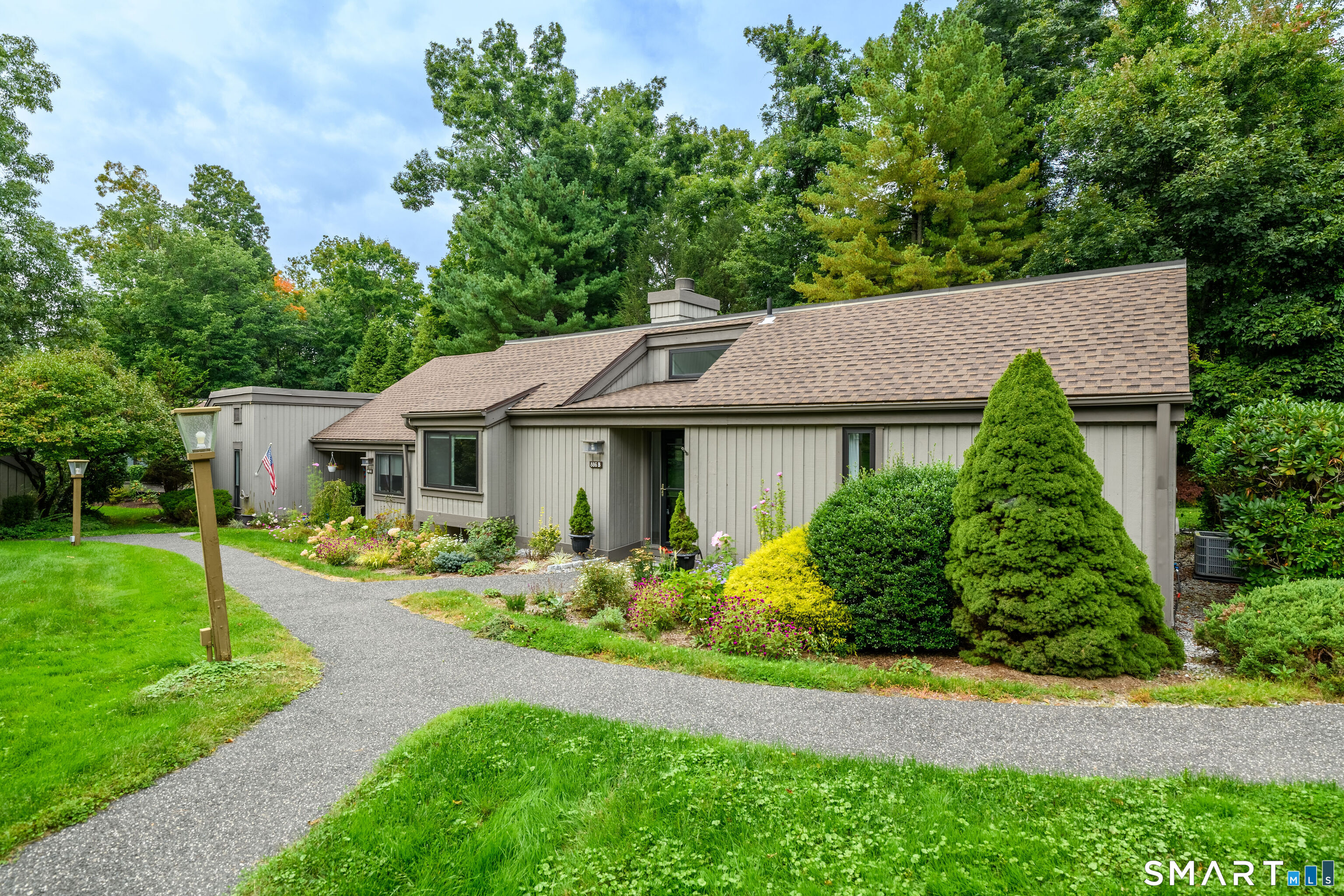 886 Heritage Village Southbury CT 06488